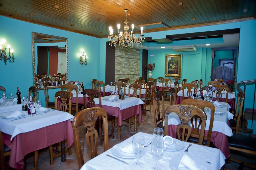 Hostal Restaurante Reina El Tejar Dış mekan fotoğraf